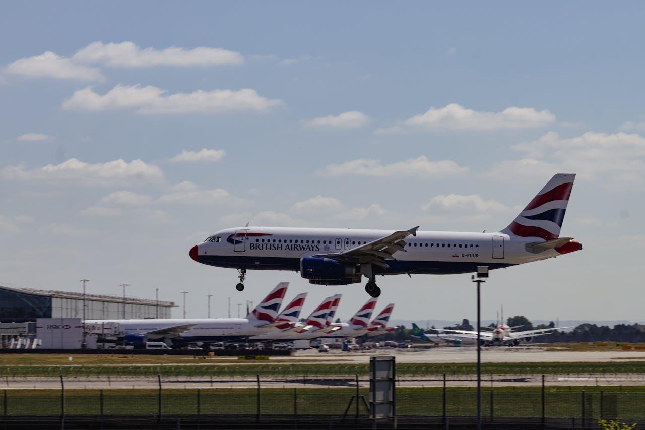 How the Heathrow PODs work with Heathrow Thistle T5 Hotel Blog Image 