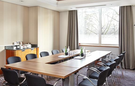 Thistle Kensington Gardens Boardroom
