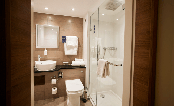 Bathroom in deluxe king room