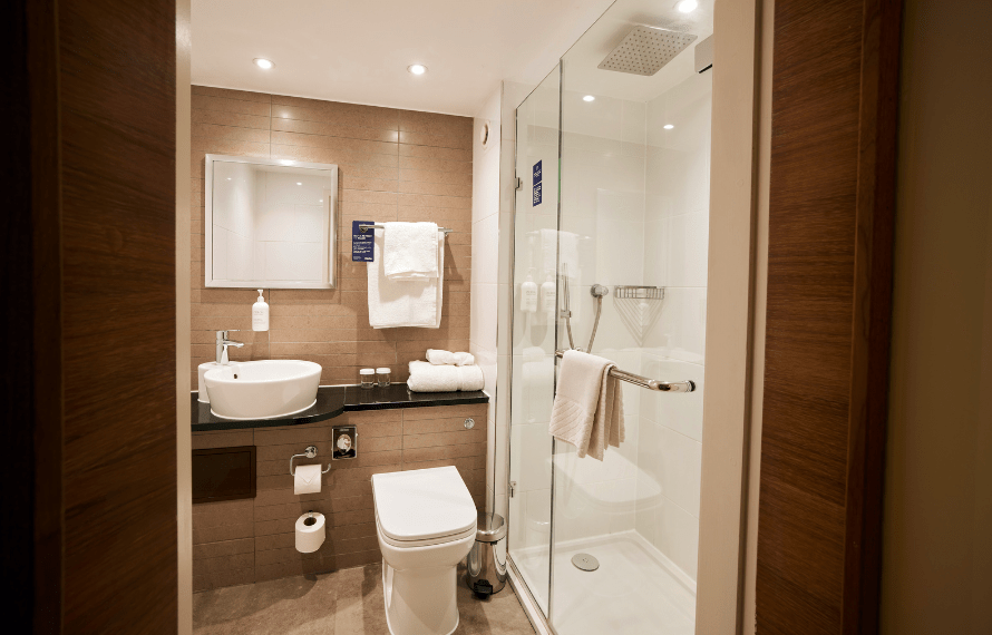 Bathroom in deluxe king room