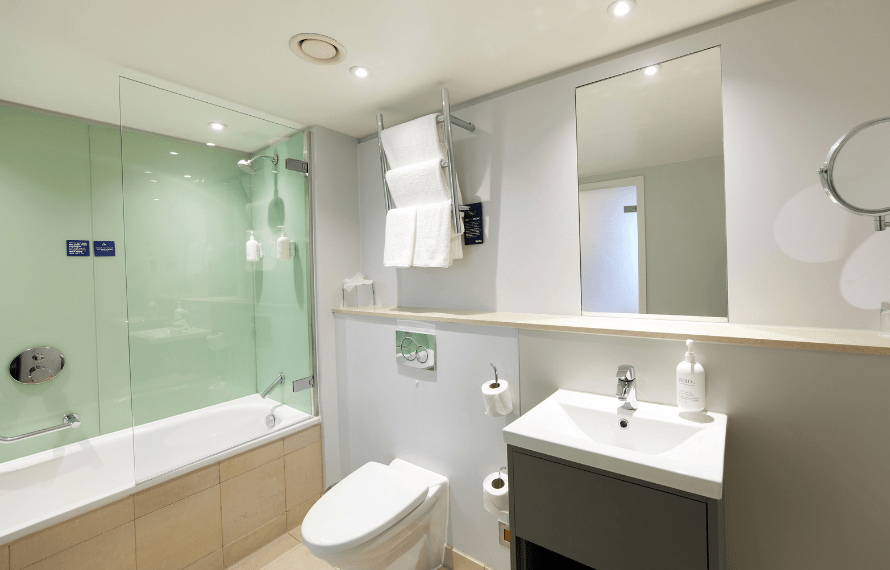 Single bedroom bathroom